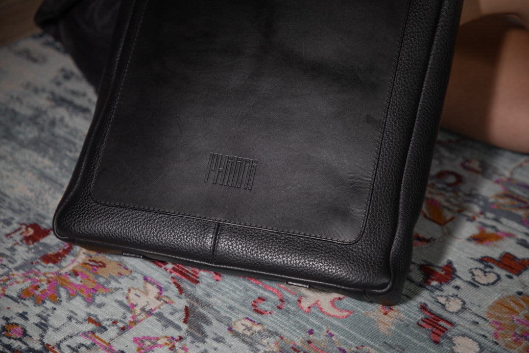 Details of leather bag 