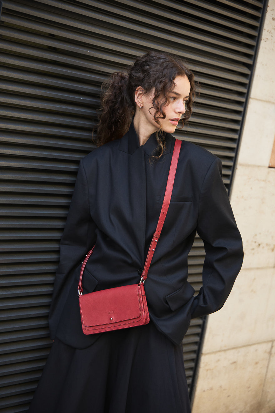 Red bags in aniline leather. Handcrafted bags Philini.