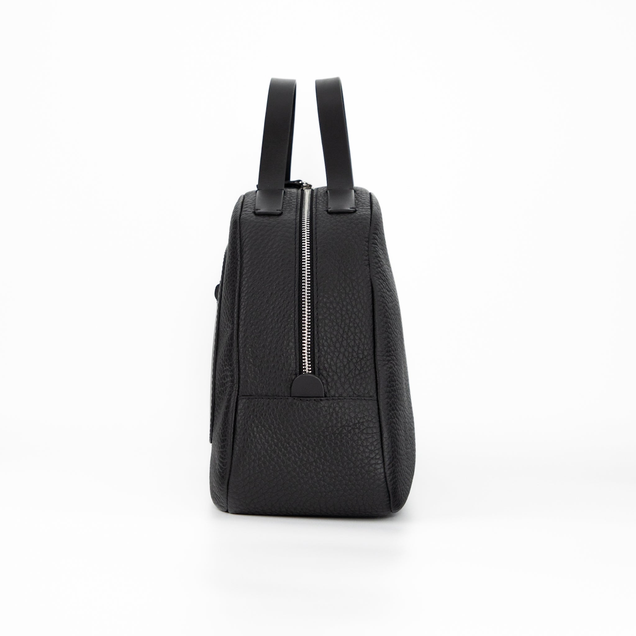 Handbag in Black - Domi