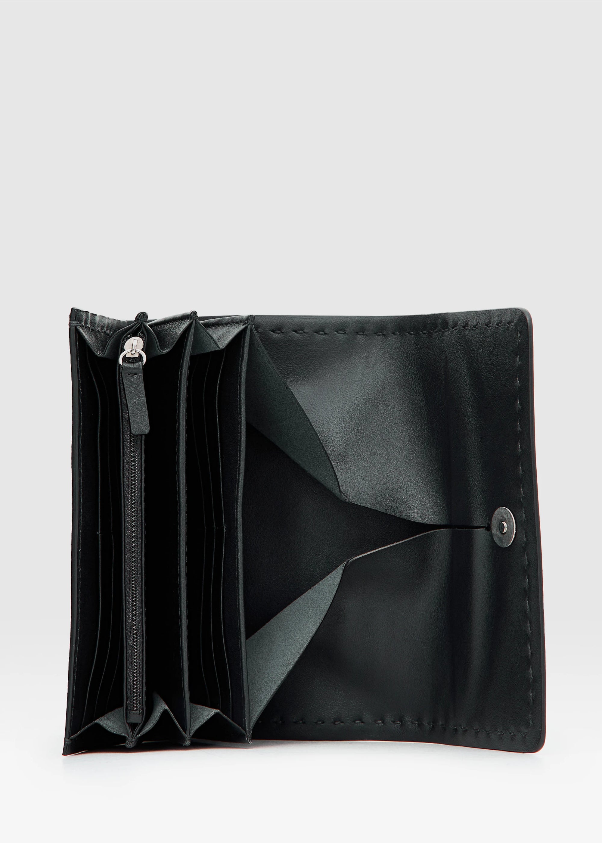 Black wallet- Birgit
