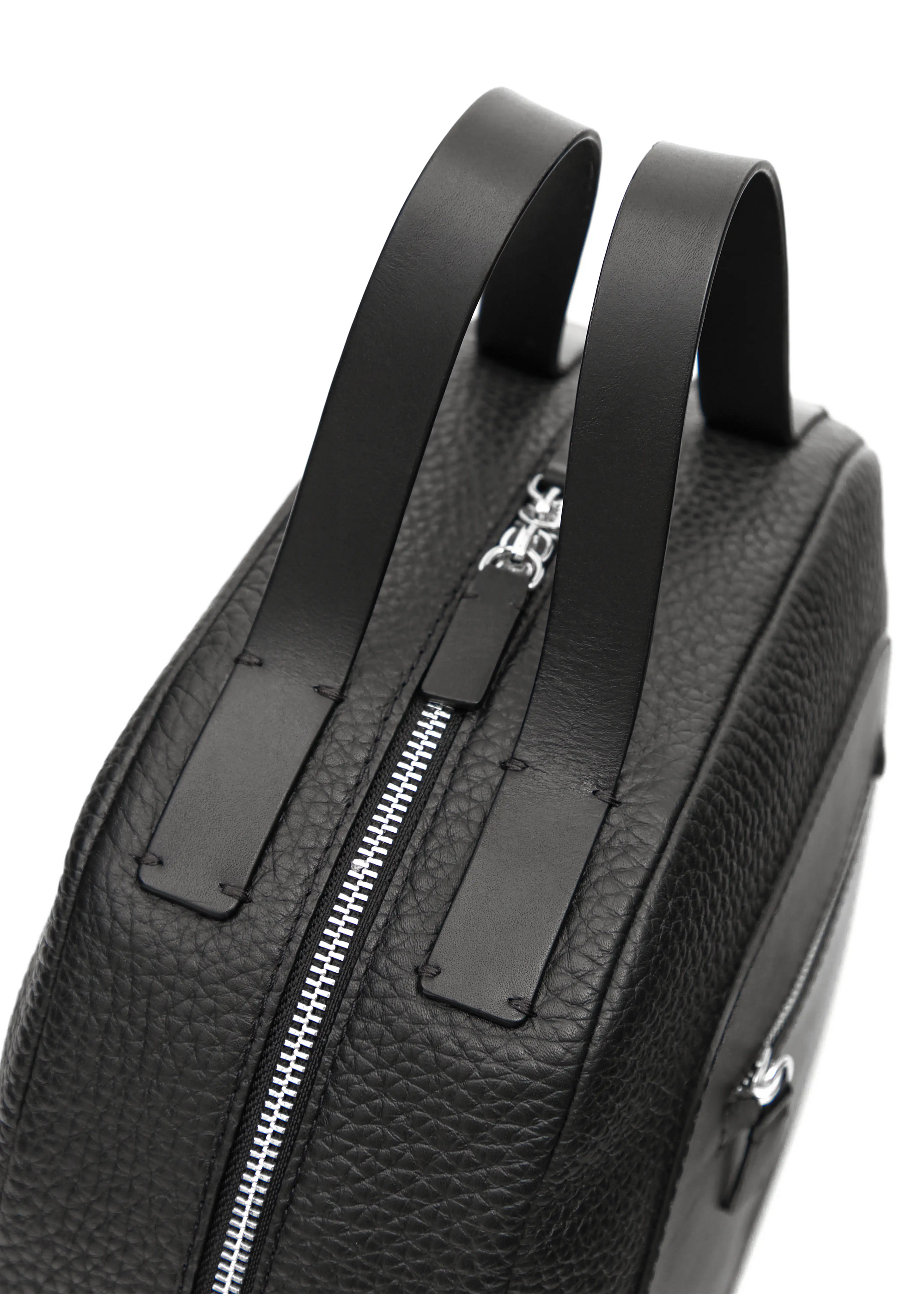 Lether handles of Domi bag