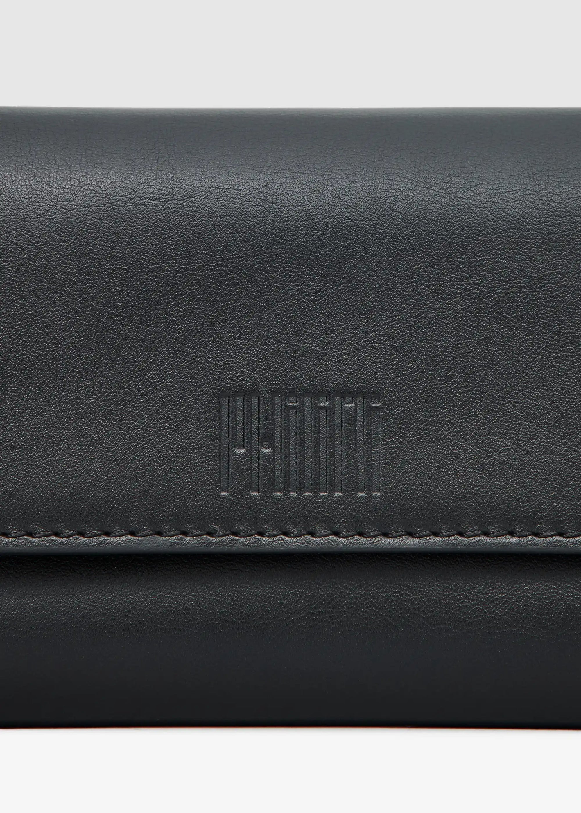 Detailed view of the Philini Tina Wallet in black nappa leather, 