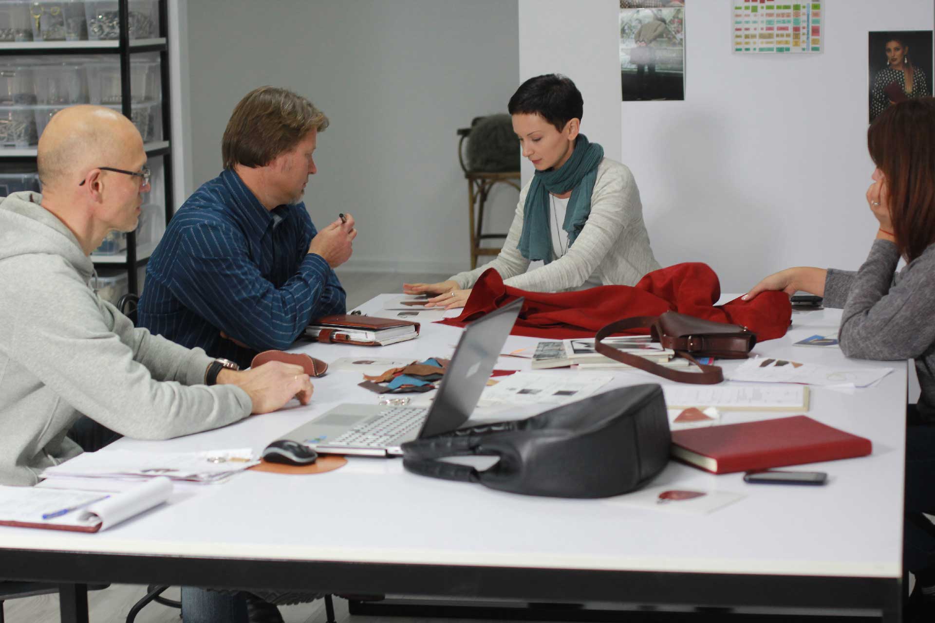 Philini Tteam in Atelier