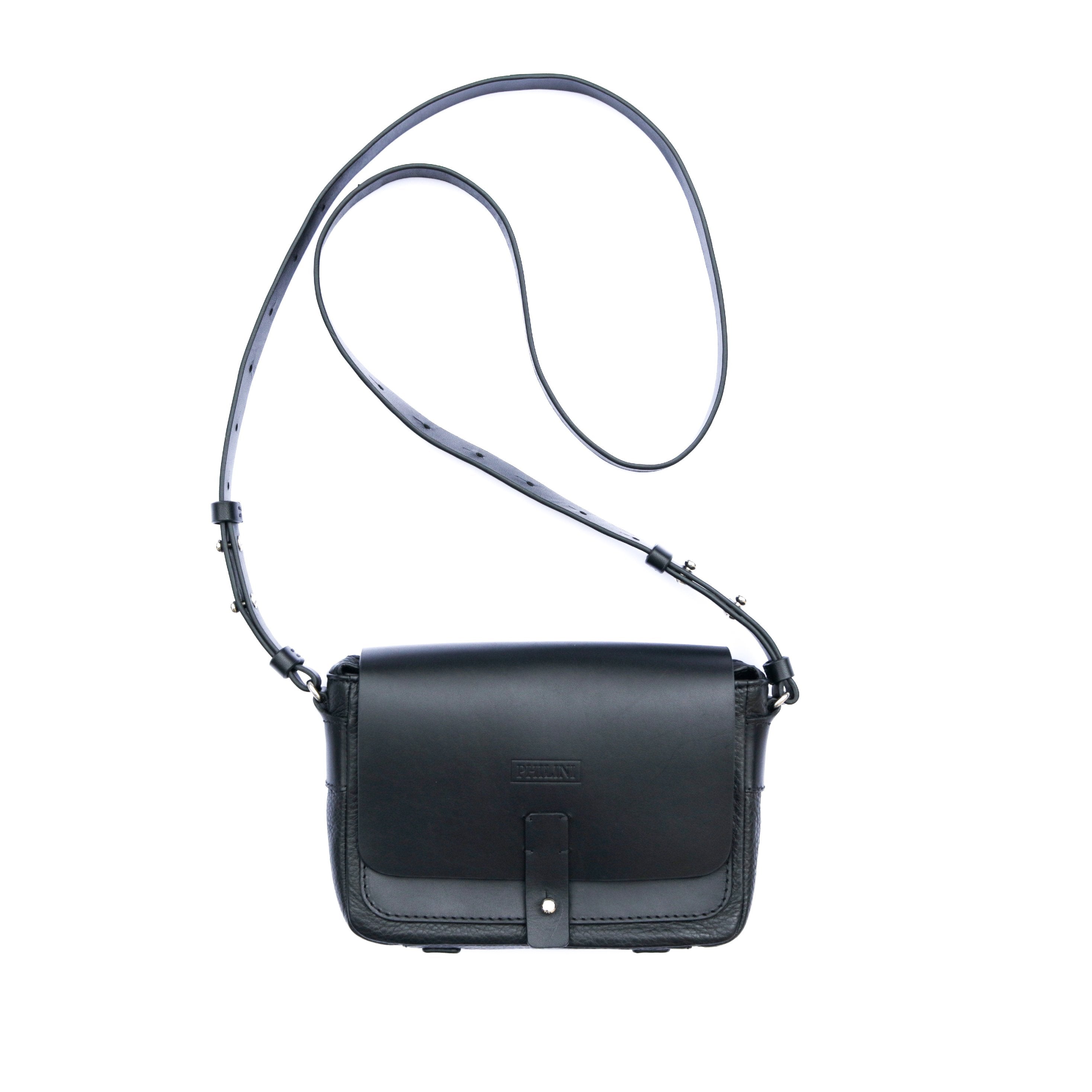Whitney Bag. Beautiful and very easy to handle black bag that fit to any sporty or classic look.