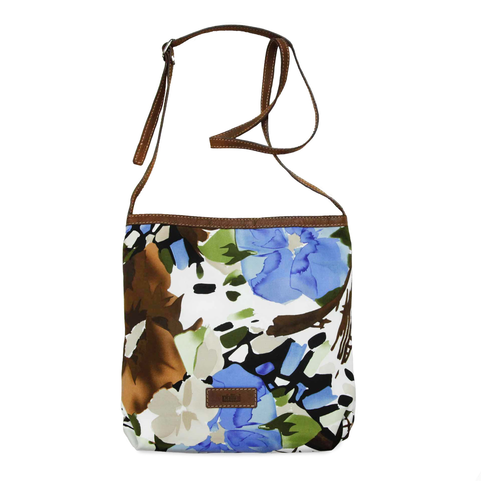 The cotton bag Flora from Philini Collection in combination with brown nubuc leather.